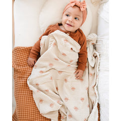 Konssy Baby Blanket nursery-soft-fabric emphasizes gentle touch on delicate skin.
