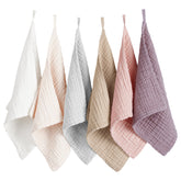 Konssy baby muslin washcloths with soft-touch fabric provide gentle bathtime cleansing.
