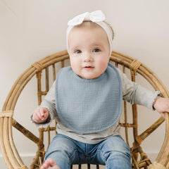 Konssy Muslin Baby Bib adjustable snaps show newborn to 36 months fit.