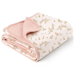 Konssy Muslin baby blanket close-up shows ultra-soft cotton for tender skin comfort