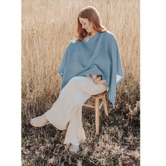 Konssy Muslin Nursing Cover uses breathable cotton fabric to keep mom and baby comfortable.