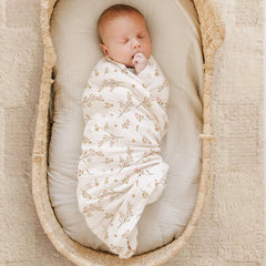 Konssy Muslin Swaddle Unisex Two-Pack offers versatile options for baby outfits.