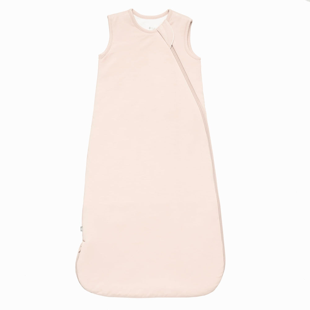 KYTE BABY sleep bag porcelain closed for night comfort.