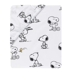 Lambs and Ivy 100 percent cotton sheet demonstrates soft breathable fabric ideal for naps.