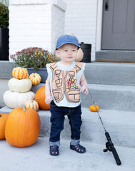 Lazy One one-size bib showcases adaptable coverage for drool, spills, and busy mealtimes.