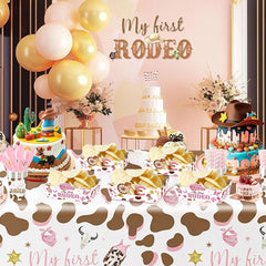 LeerooDecor western party food trays add festive Western vibes to table settings.