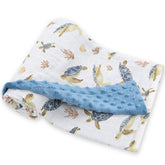 LifeTree Seaturtle blanket front detail shows soft bamboo-muslin fabric for newborn comfort.