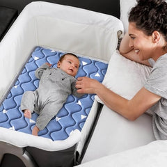 LILYVIBEBEARHAPPY odor-free design keeps the cradle fresh and inviting through naps.