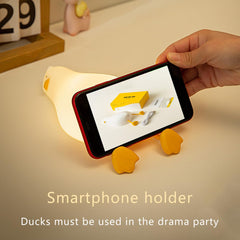 Liqmin LED Duck Lamp timer mode supports late-night nursing sessions.