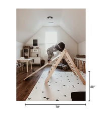 LITTLE Bot Ofie Mat reversible-sides demonstrate dual-color design for versatile play.
