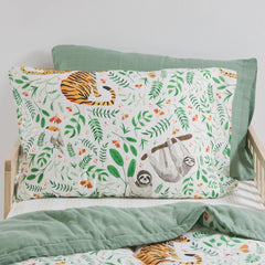 Little Unicorn Mighty Jungle pillowcase breathable-muslin fabric helps prevent overheating.