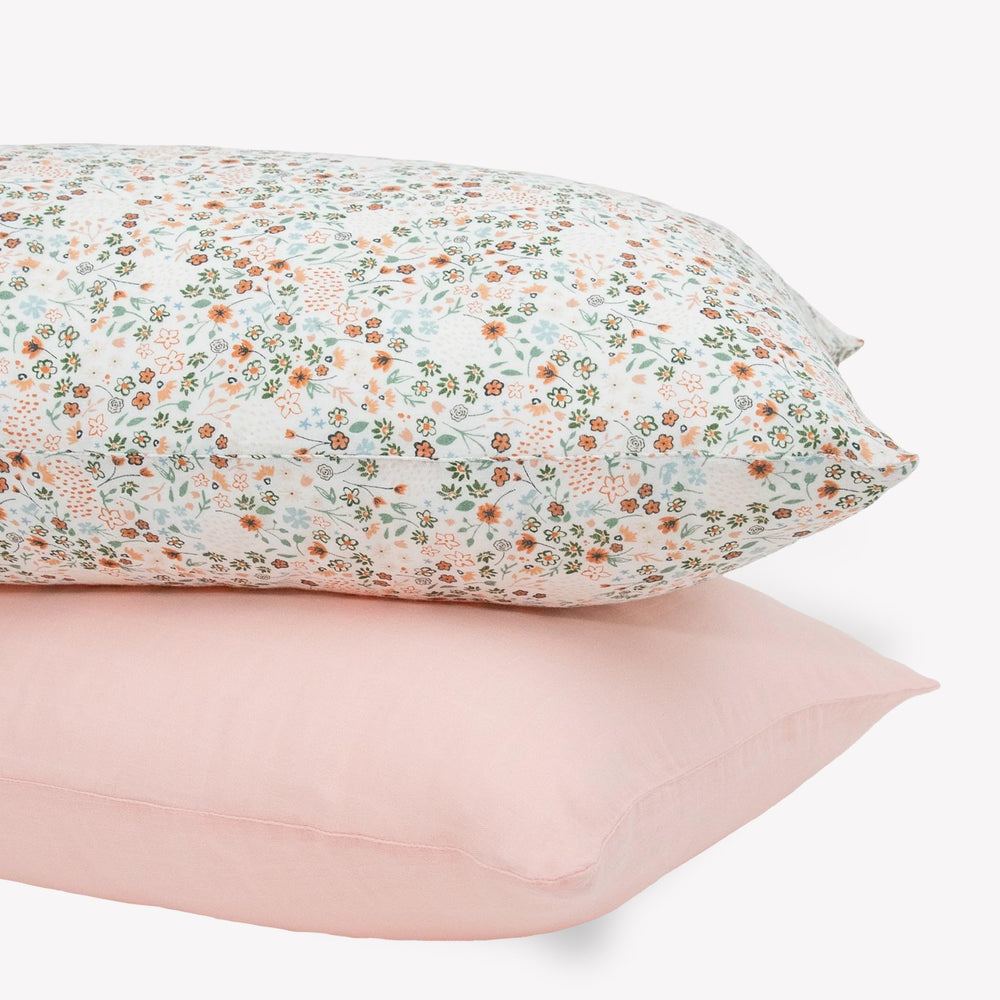 Little Unicorn Standard Pillowcase 2 Pack close-up reveals a soft-muslin weave for cozy sleep.