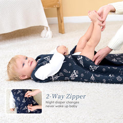 Looxii sleep sack two-way zipper enables easy diaper changes without waking baby.