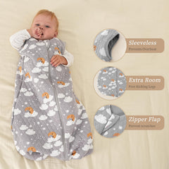 Looxii baby sleep sack two-way zipper enables easy diaper changes.