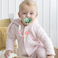 LSTRAGY pacifier clip 2-pack gift box ready for gifting and quick setup.