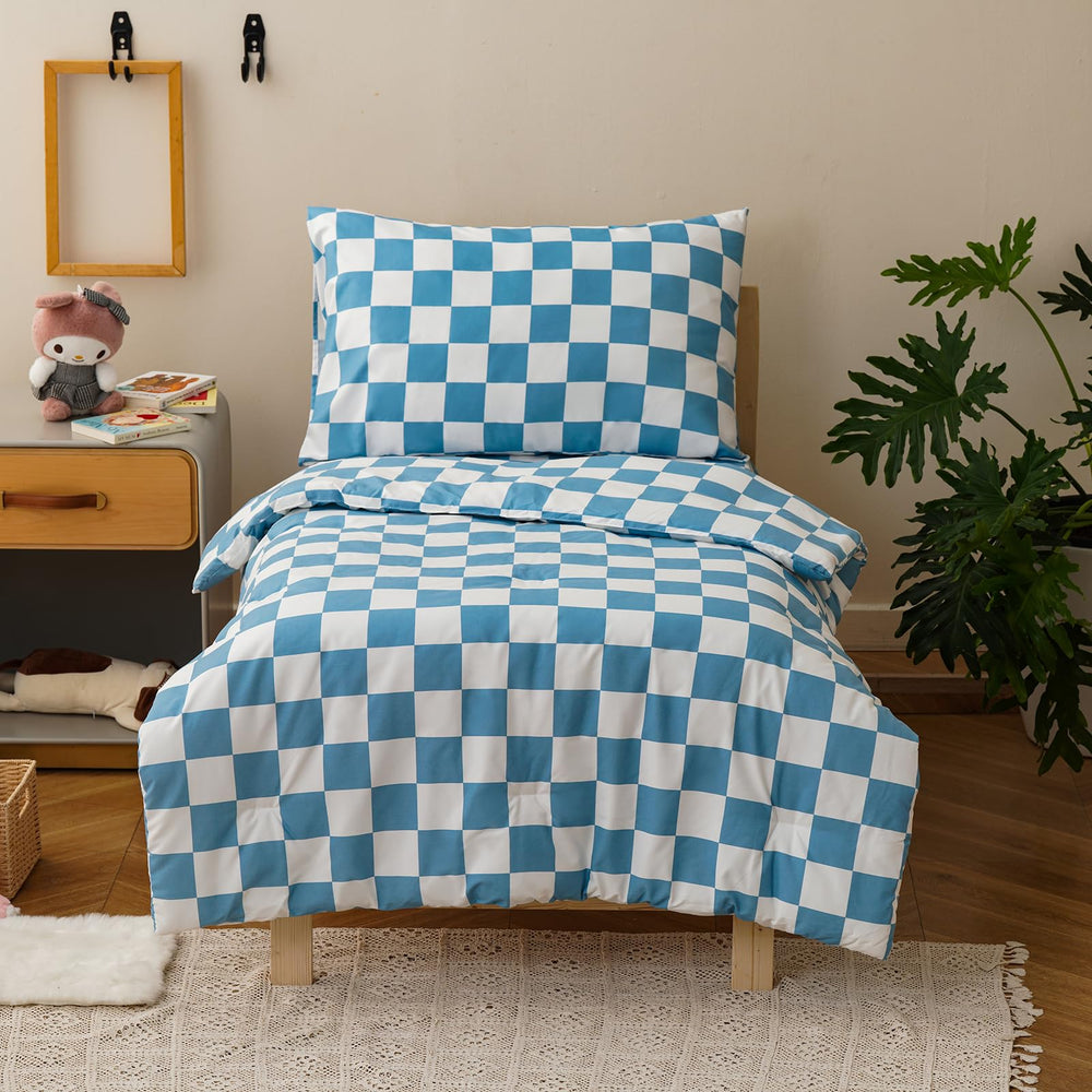 Luxlovery toddler comforter set comforter close-up showing soft year-round warmth
