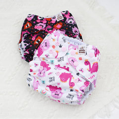 Mama Koala 3.0 crossover snaps secure a snug fit.