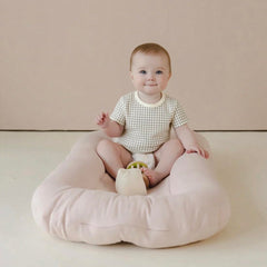 Meindoovm Baby Lounger featuring mom bonding during cozy seating