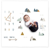 Miaoberry milestone blanket with Hello World sign for newborn photography sessions