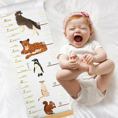 MIBOTE height chart canvas with rope top demonstrates easy installation and removal.