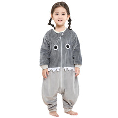 MICHLEY baby sleeping bag front view, shark design, cozy warmth for winter nights.