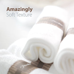 MINIBOO bamboo-cotton blend cloth highlighting durability and softness.