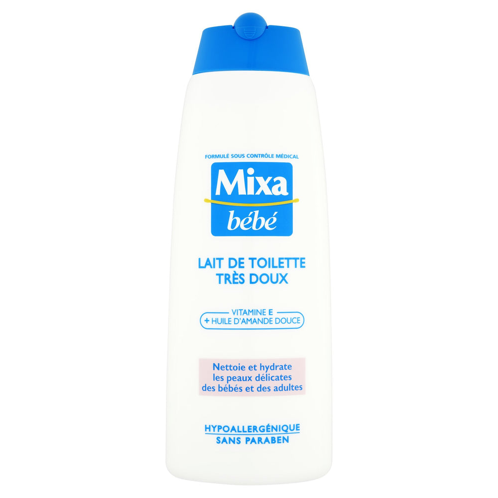 Mixa Bébé Lait de Toilette bottle close-up for gentle daily skin nourishment