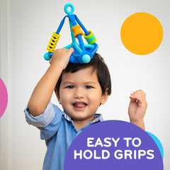 MÖBI Mobi Wigloo toggle with sound and vibration sparks curiosity during play.