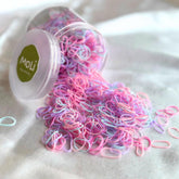 MoLi Baby Collection 1500pcs elastic ties in a box for easy daily styling.