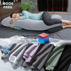 Moon Park belly-support view showcases gentle belly cradle and alignment.