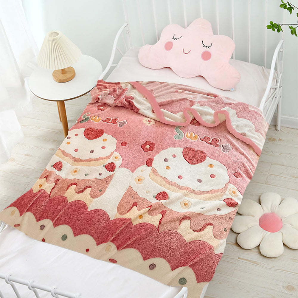 MorroMorn baby blanket cream cake pattern close-up showcases ultra-soft fleece for cozy naps