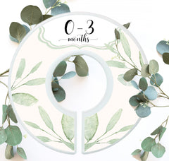 Mumsy Goose closet dividers double-sided readability lets you view sizes from either direction.