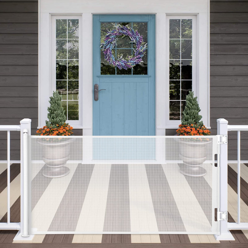 MYPIN retractable gate at a wide stairs entry for safe, adjustable passage.