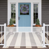 MYPIN retractable gate at a wide stairs entry for safe, adjustable passage.