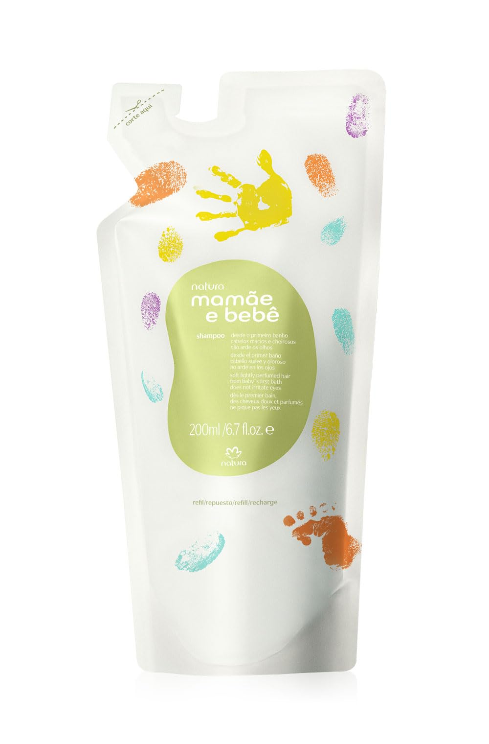 Natura Mamãe e Bebê Shampoo Refill packaging highlights eco-friendly design for sustainable baby care.