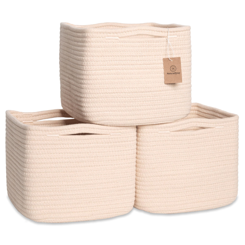 NaturalCozy Storage Cubes folded-structure show a firm, wrinkle-free form on shelves.