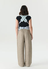 Nest Blanche denim carrier features an X-shaped back design for balanced support.