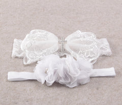 Nishine baby wearing white headband, comfortable for daily wear