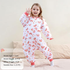 NOUJULOUN soft knit exterior closeup shows gentle touch for sensitive babyskin.
