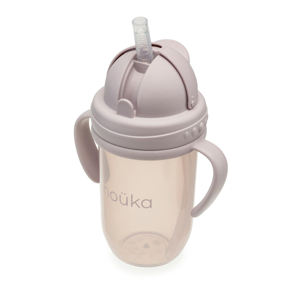 noüka straight straw cup with click-top lid in Bloom promotes leakproof on-the-go sipping.