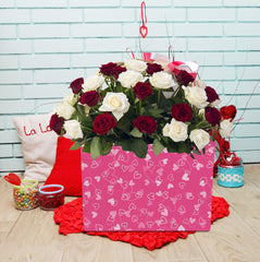 NTAOHAMPER rectangular pink heart storage basket handle detail highlights durable construction for everyday use