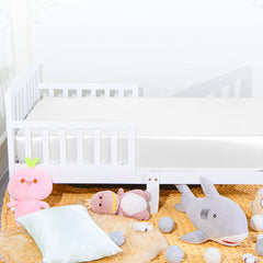 NTBAY fade- and shrink-resistant crib sheet is machine washable for easy care.