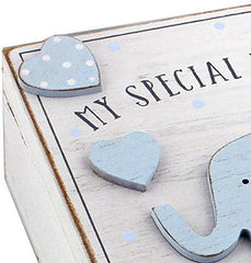 Oaktree Gifts heart-engraved verse on keepsake box highlighting a sentimental keepsake display.