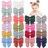 OAOLEER hair bows 40pcs package in 20 colors for versatile toddler looks.
