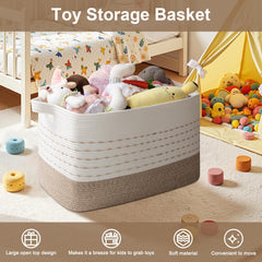 OIAHOMY collapsible basket for easy storage and transport.