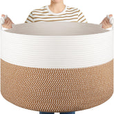 OIASKET XXL basket outer view, a stylish storage solution for living room organization.