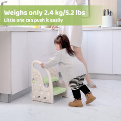 Onasti step stool with wide pedals and anti-slip pads improving stability.
