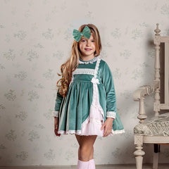 ONENINEDREAM velvet bow in aqua, adds cute color accents to outfits.
