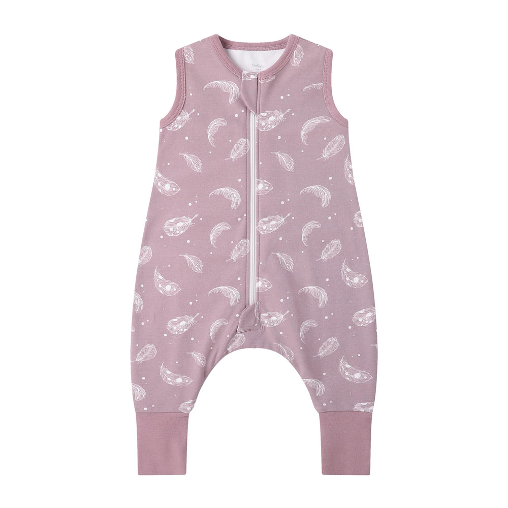 Owlivia 1.0 Tog baby sleeping bag with feet in mauve color, close-up of the feet area.