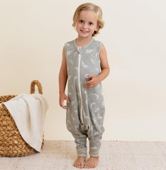 Owlivia sleeping bag with feet side profile highlights freedom of movement.